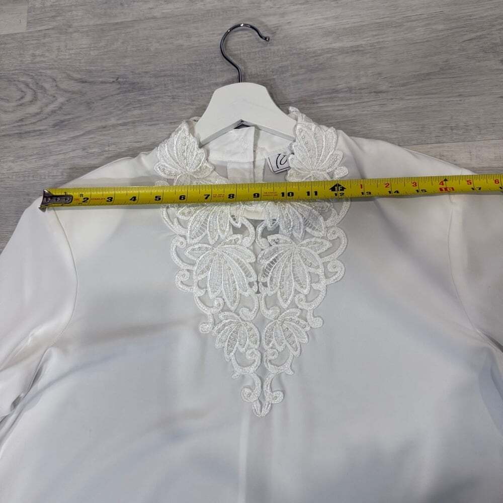 Kathy Che Vintage Pure White Blouse with High Neck and Elegant Lace Detail - Picture 13 of 16